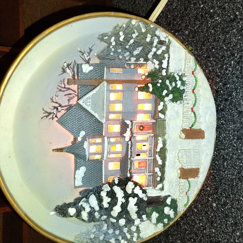 Vintage Illuminated Lighted 3D Plate of English Cottage & W/Christmas Trees